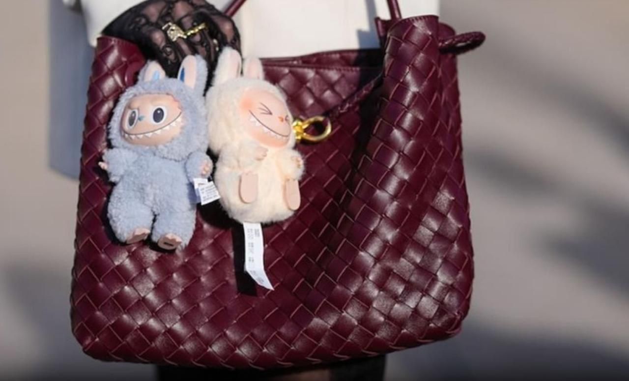 Labubu Doll – Cute & Mischievous Collectible Toy